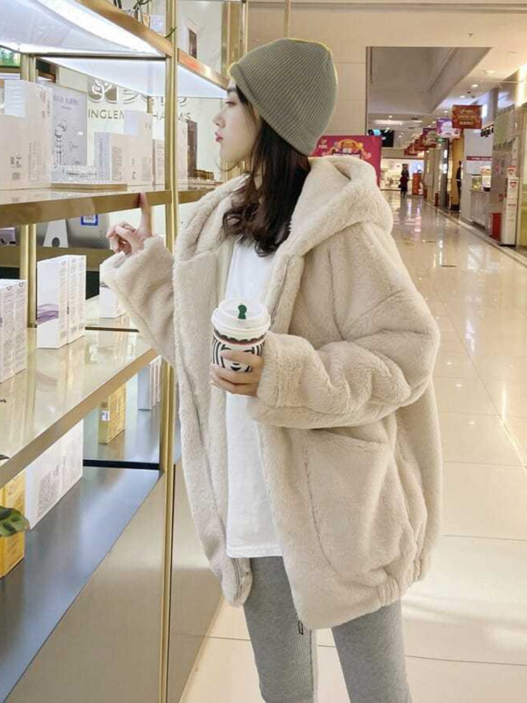Jesienno-zimowy ponadgabarytow – Street Fashion Hong Kong recenzja i cena